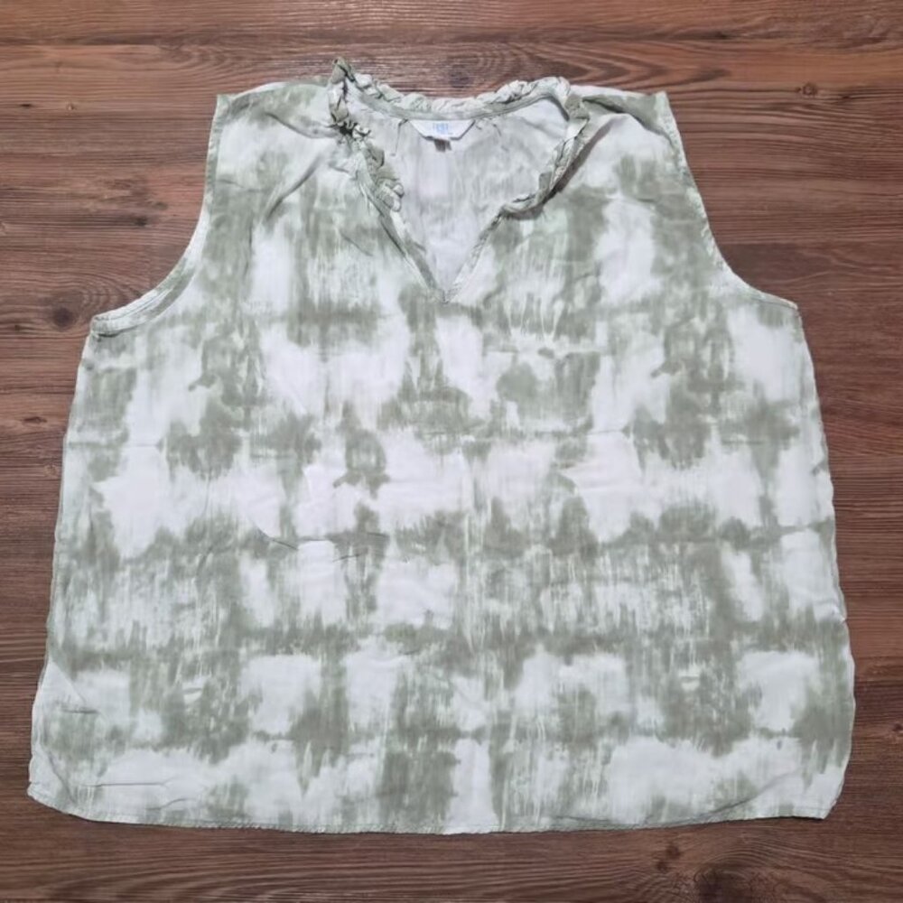 Time and Tru tank top